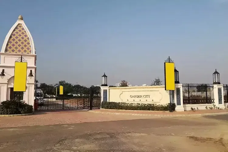 DLF Gardencity Sector 91-92 Gurgaon gallery