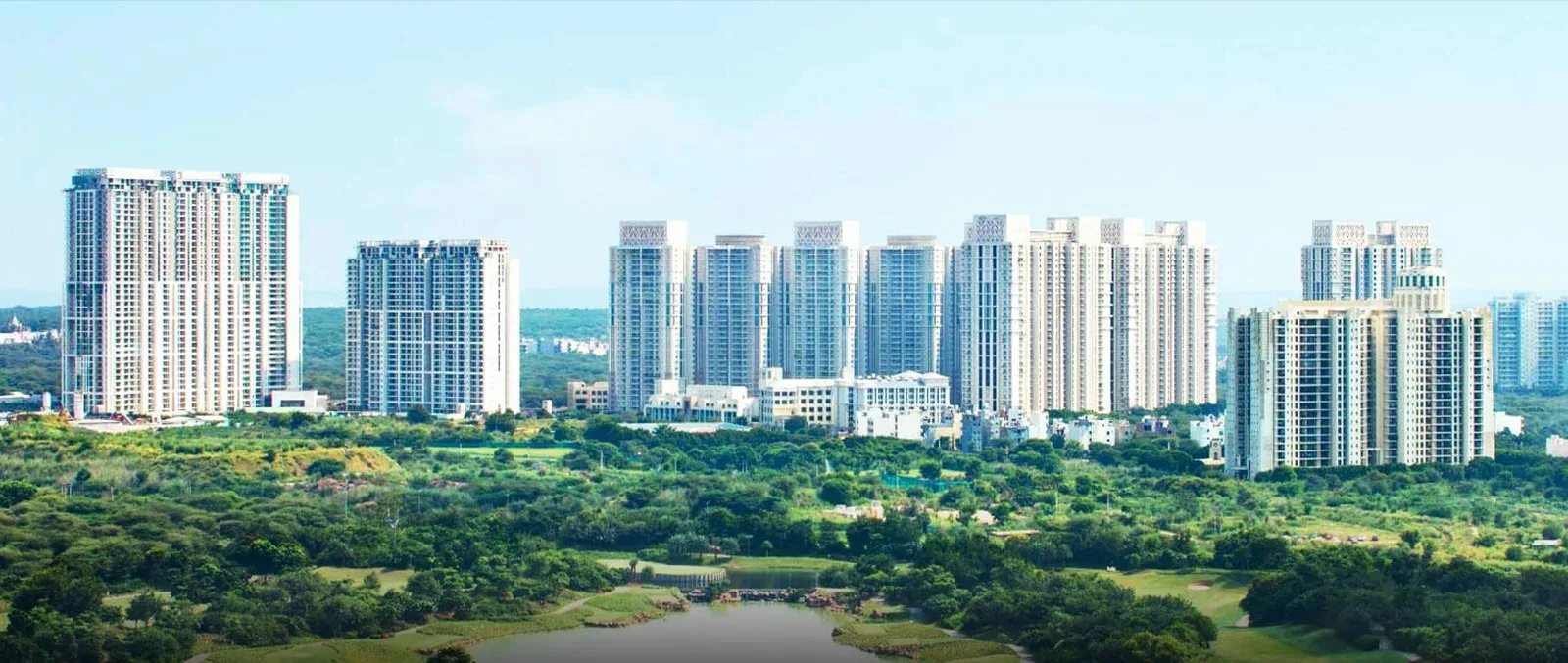 DLF The Crest